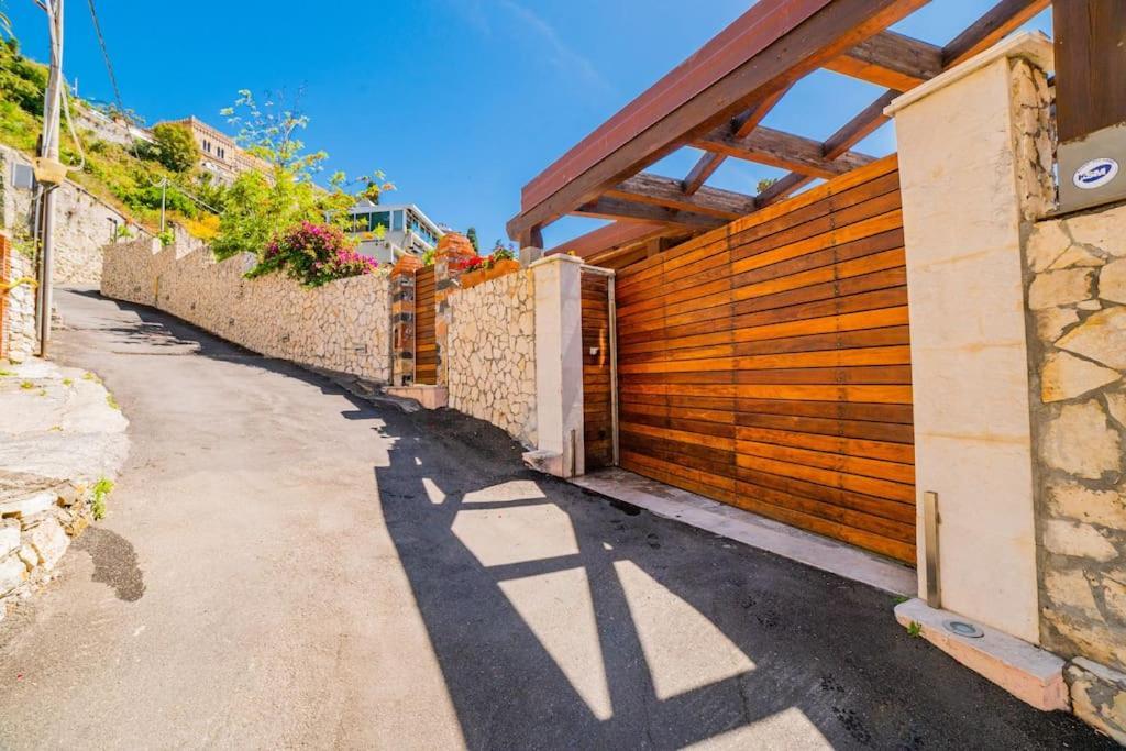 Alpstuga Vista Mare A Con Parcheggio Paolone House