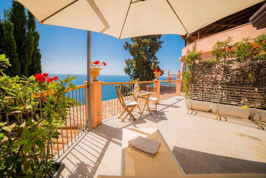 Alpstuga Vista Mare A Con Parcheggio Paolone House Taormina